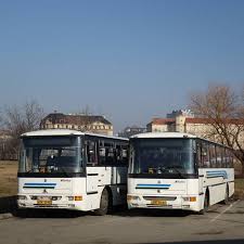 odstavené autobusy Tourbus z dálkových linek do Českých Budějovic a Jeseníku