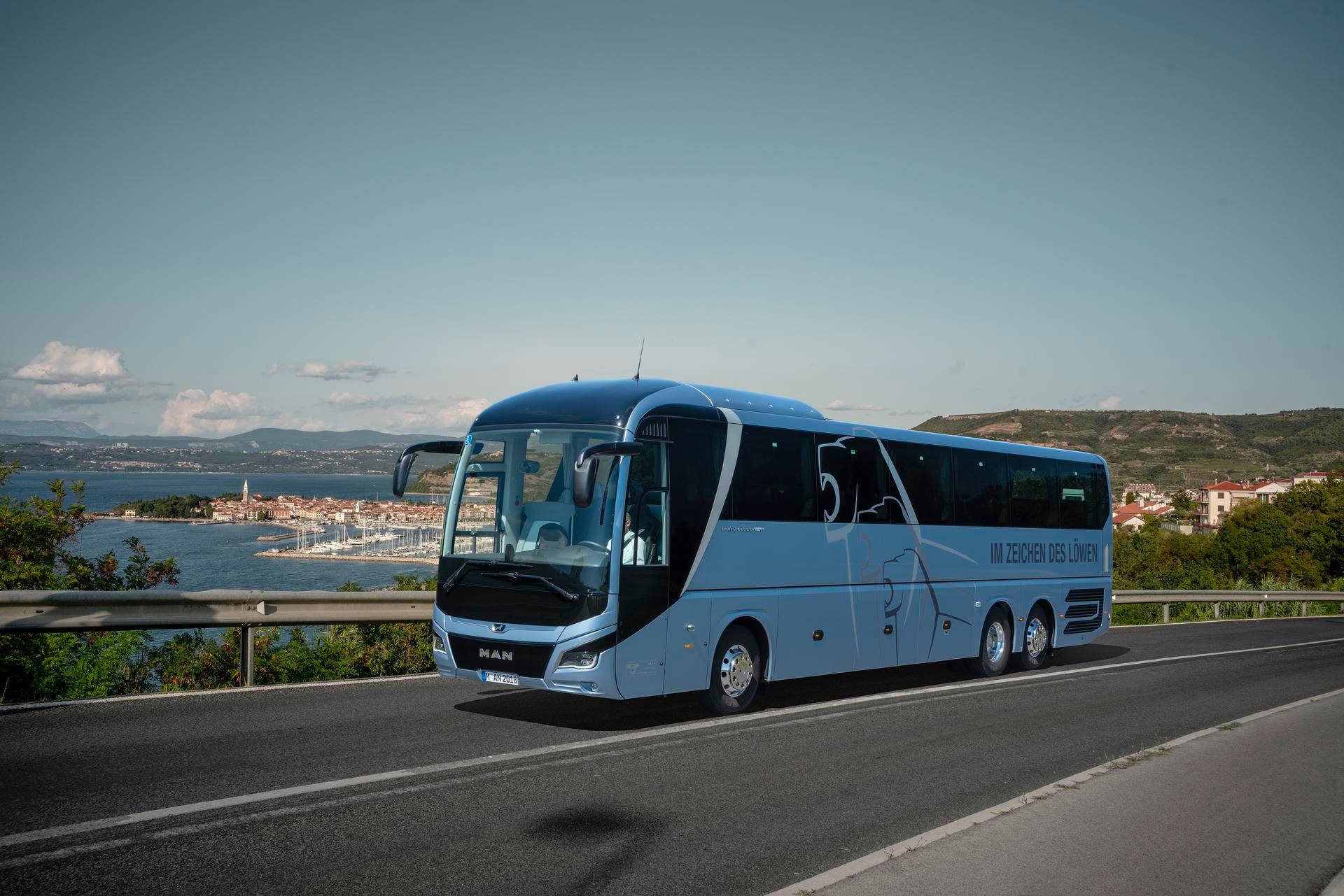 Výrobce autobusů MAN představil bezbariérovou novinku