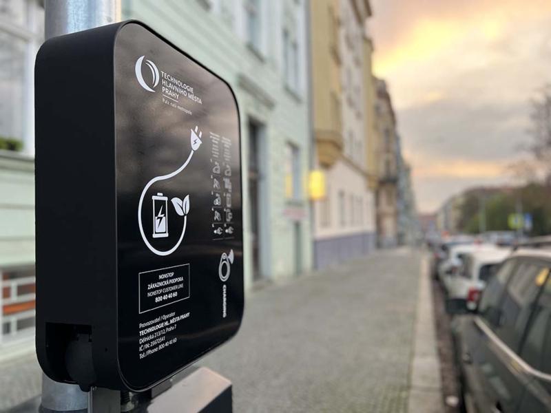Nabíjecí stanice pro elektromobily, Foto: archiv MHMP
