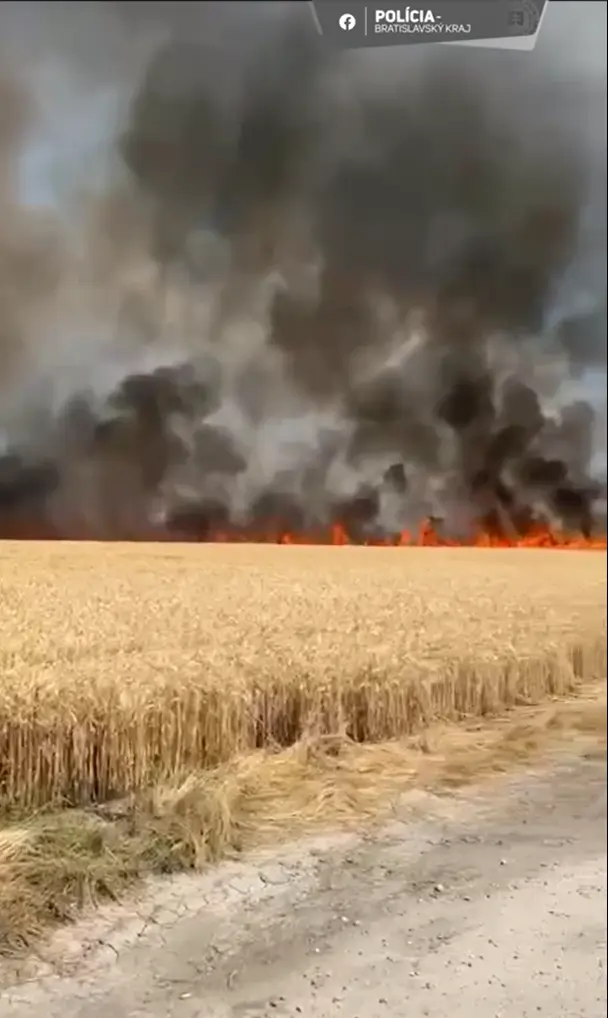 Požár u letiště v Bratislavě