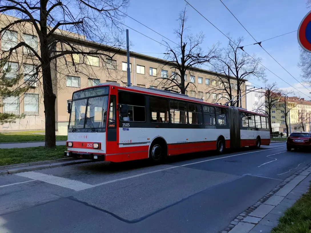Na nové řidiče DPmB čeká 100 tisíc
