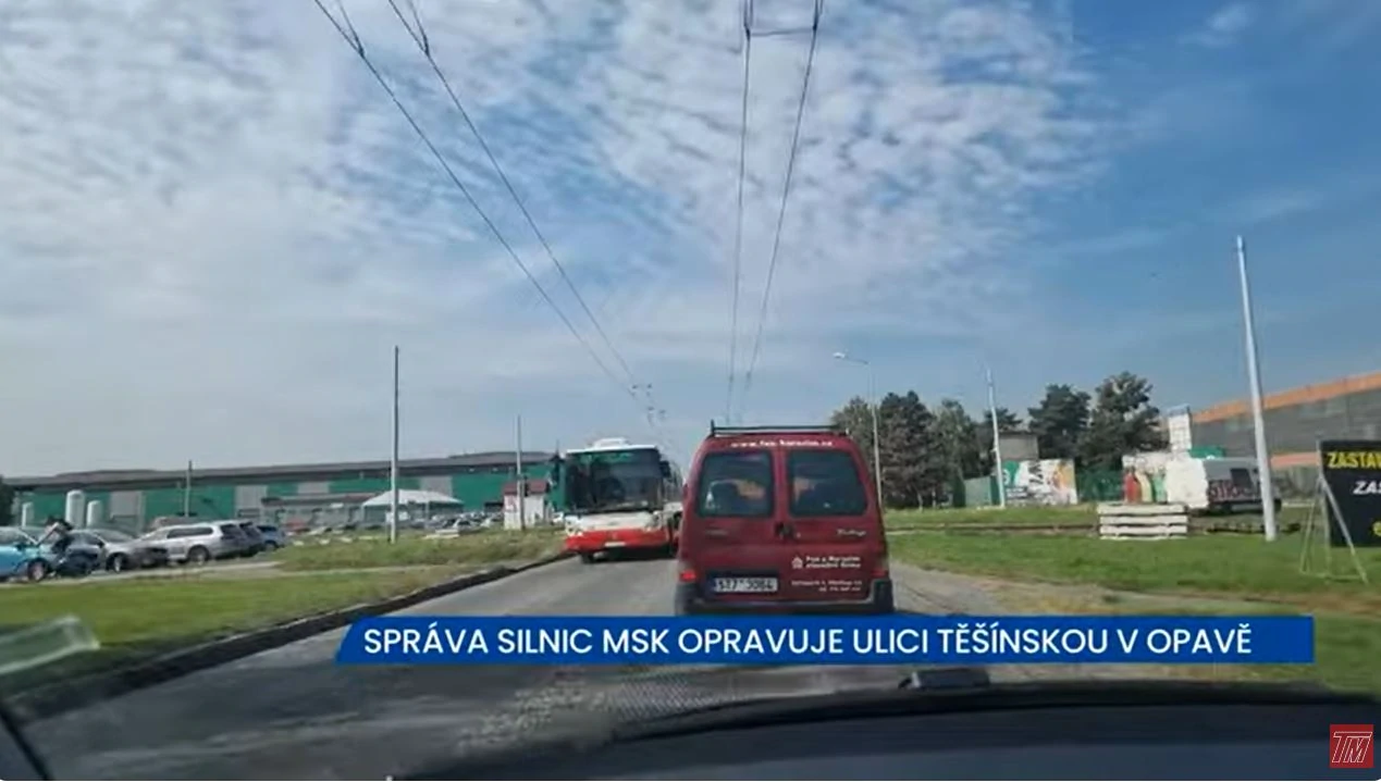 Správa silnic Moravskoslezského kraje opravuje ulici Těšínskou v Opavě