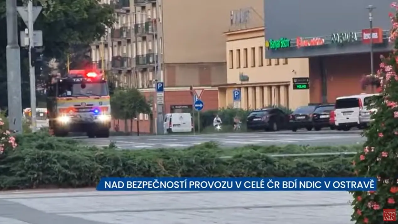 Nad bezpečností provozu v celé ČR bdí Národní dopravní informační centrum ŘSD