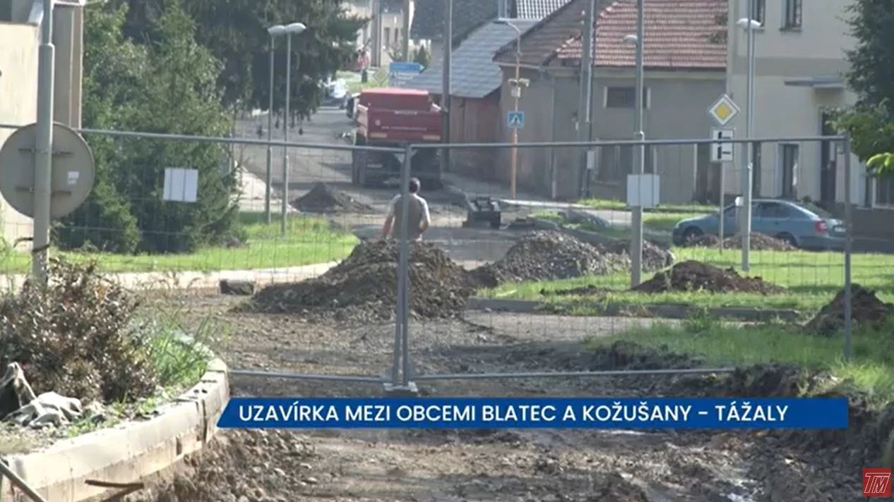 Uzavírka mezi obcemi Blatec a Kožušany – Tážaly, objíždět se musí už od Vrbátek, asi 15 km
