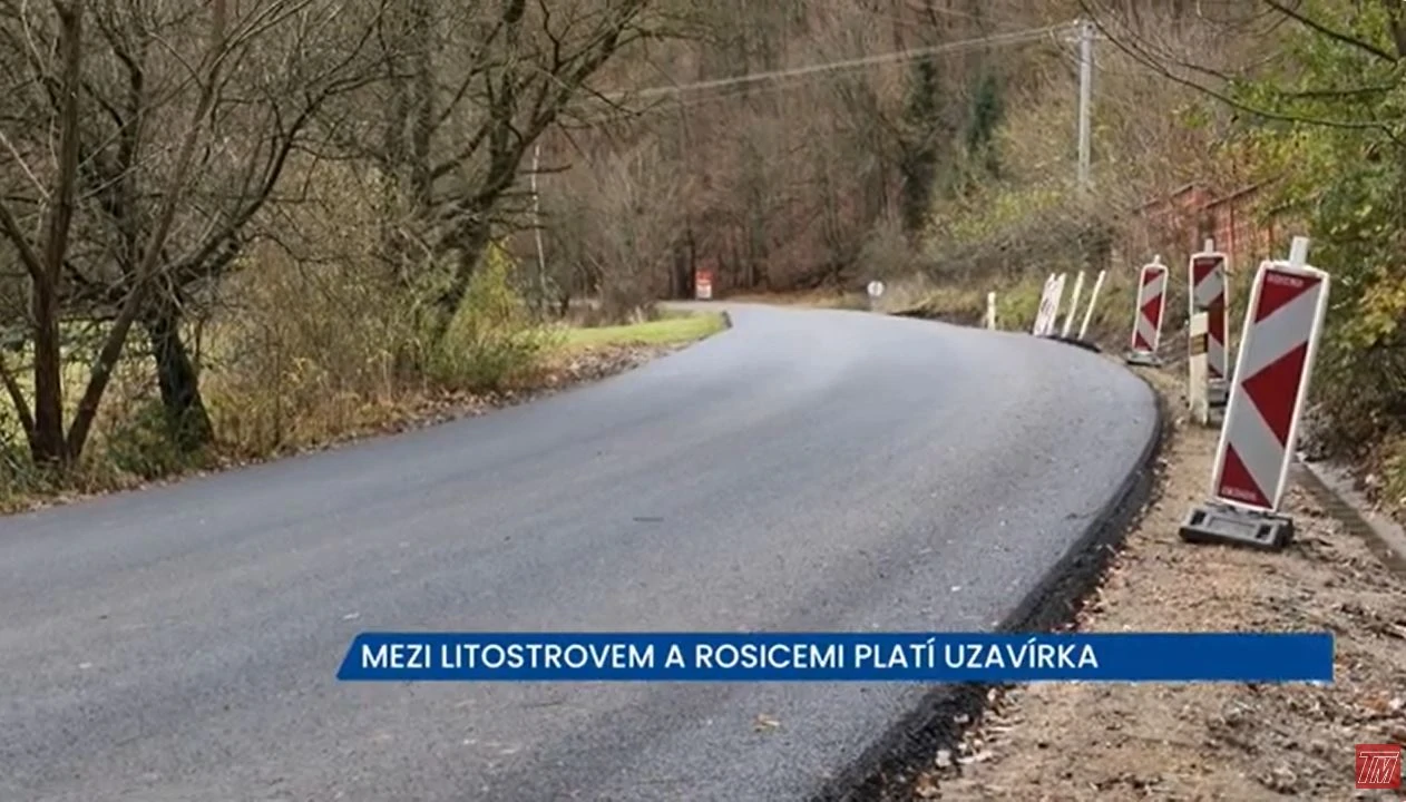 Mezi Rosicemi u Brna a Litostrovem platí uzavírka, průjezd je zakázán