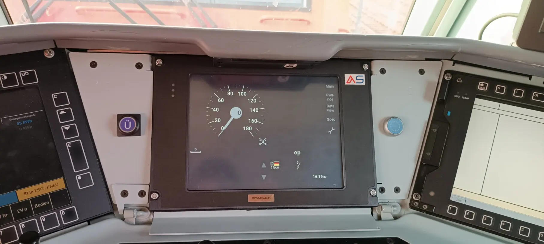 Stadler připravuje lokomotivy Deutsche Bahn pro zavedení ETCS