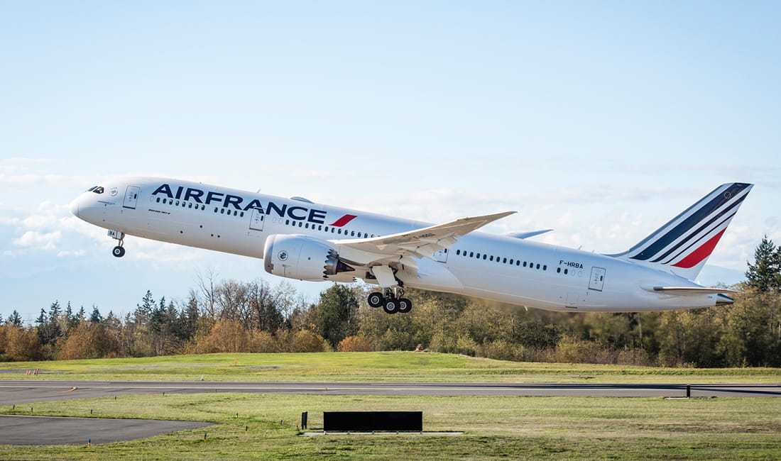 8.11.2016 Air France Ln500 Takeoff & Taxi. Foto © Air France
