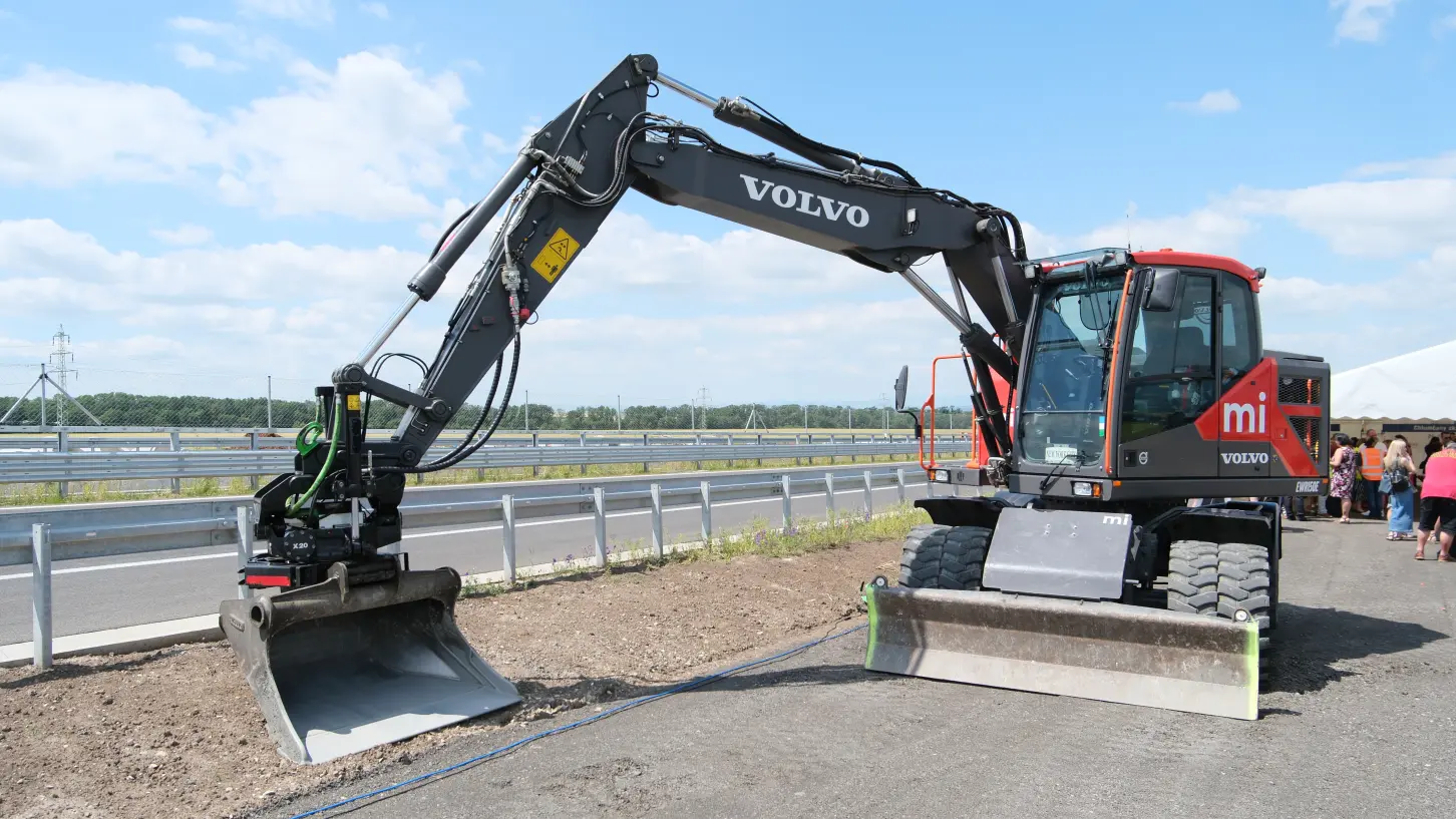 otevření dálnice D7 u Chlumčan na Lounsku. Autor ŘSD