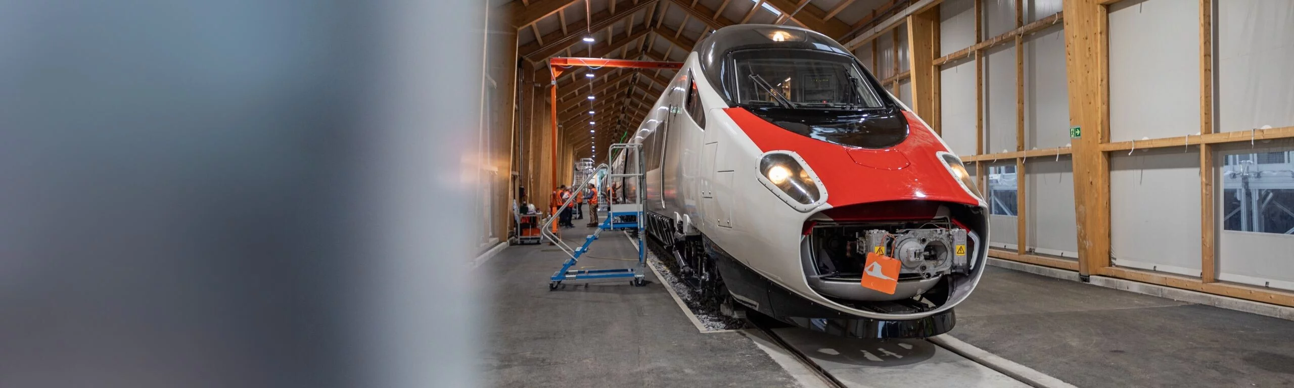 Jednotka Astoro v dílnách SBB v Bellinzoně.. Autor SBB