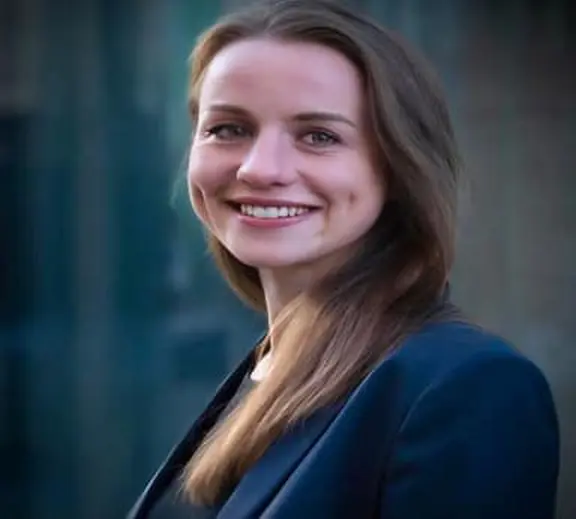 Julia Wetter-Studinku, Autor Swiss