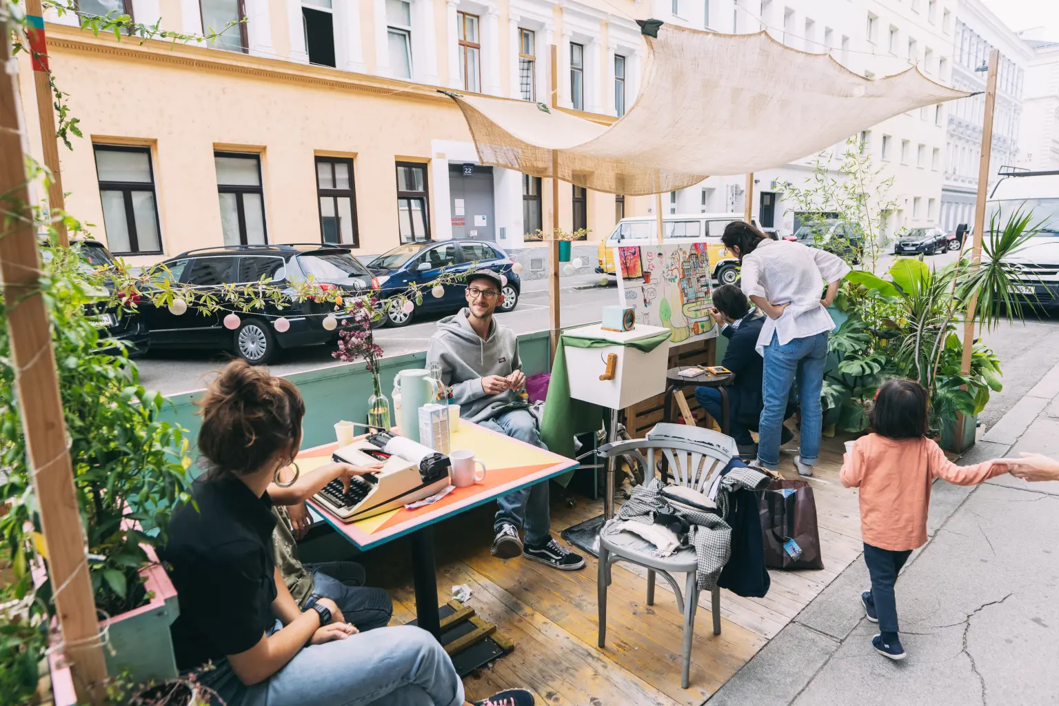Parklet ve Vídni © LA21 Wien-Tim Dornaus