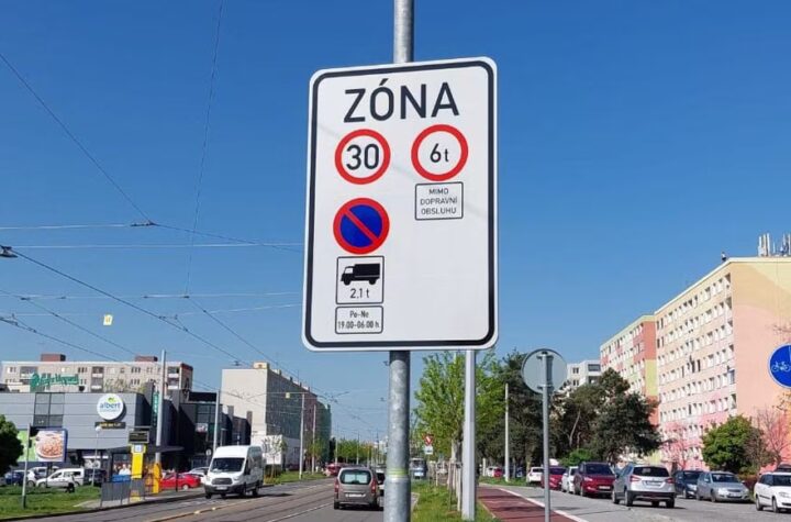Dodávky už na Povelu a Nových Sadech v noci nezaparkují | Foto: Lukáš Klevar/ město Olomouc