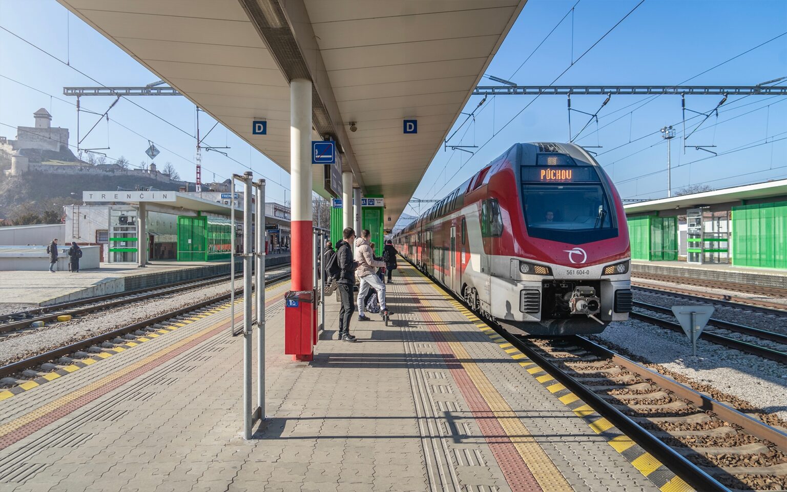 Jednotky od Stadler již dnes úspěšně jezdí na linkách Bratislava - Nové Zámky a Bratislava - Trenčín/Púchov