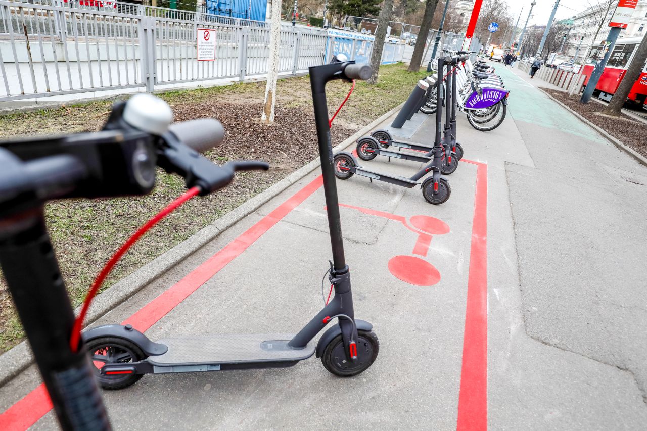 Odstavná místa pro elektrokoloběžky © Stadt Wien/Christian Fürthner