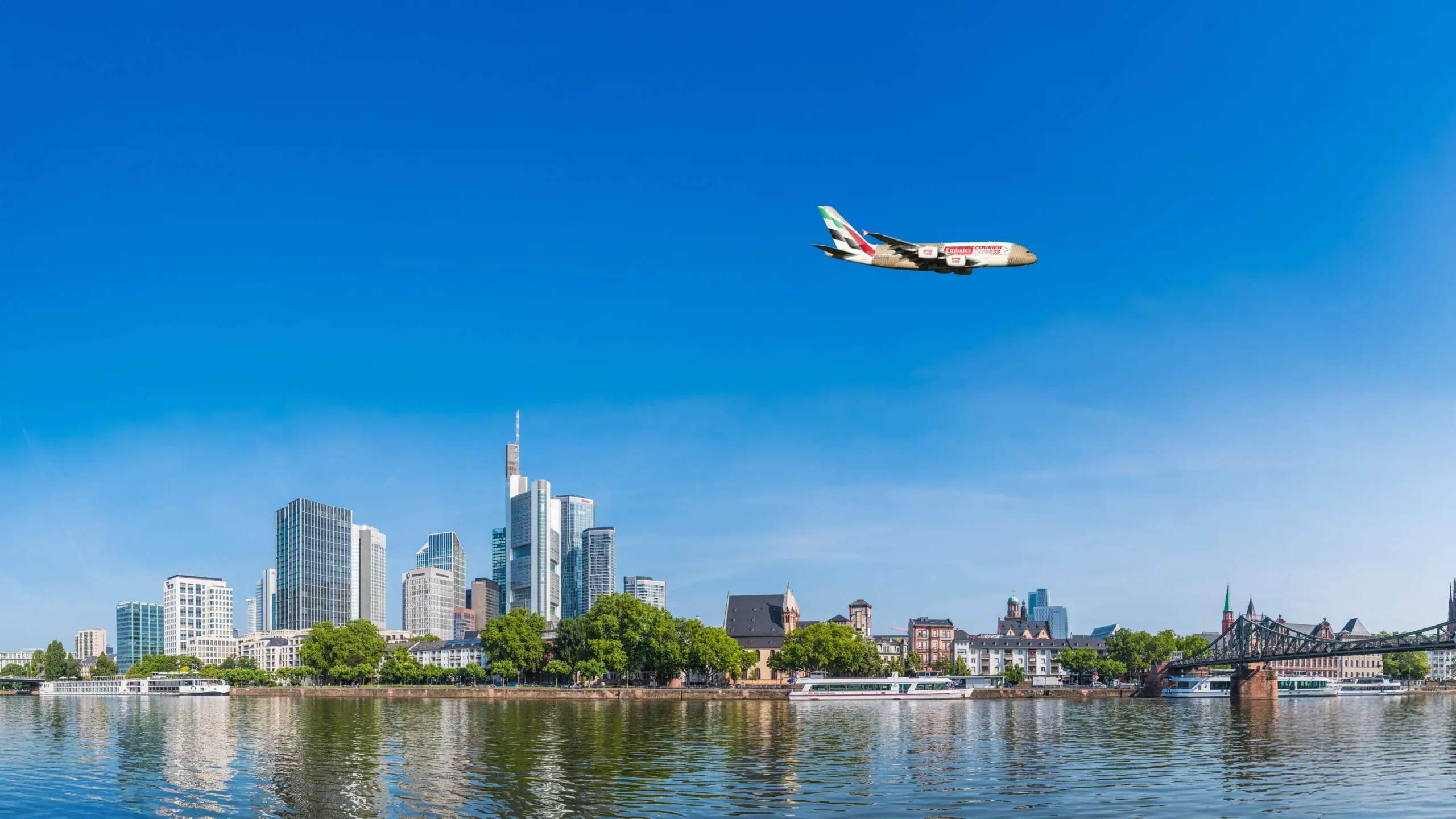 © Emirates Courier Express