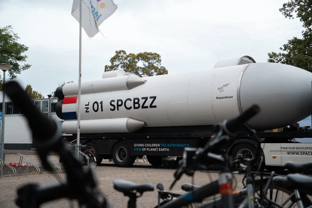 Vesmírná raketa SpaceBuzz vyráží na cestu Českem, zdroj Ministerstvem průmyslu a obchodu