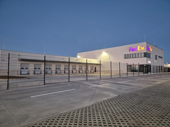 logistické centrum v Košicích , zdroj: FedEx