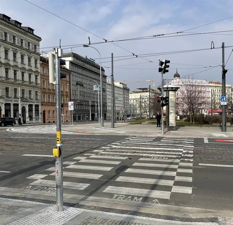 nový přechod pro chodce v ulici Na Poříčí, zdroj Praha 8