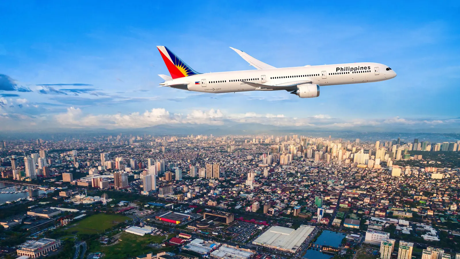 Společnosti Boeing a Philippine Airlines na leteckém veletrhu ve Farnborough oznámily, že se jejich vlajková letecká společnost zavázala objednat až 20 letadel Boeing 787 Dreamliner. Foto Boeing