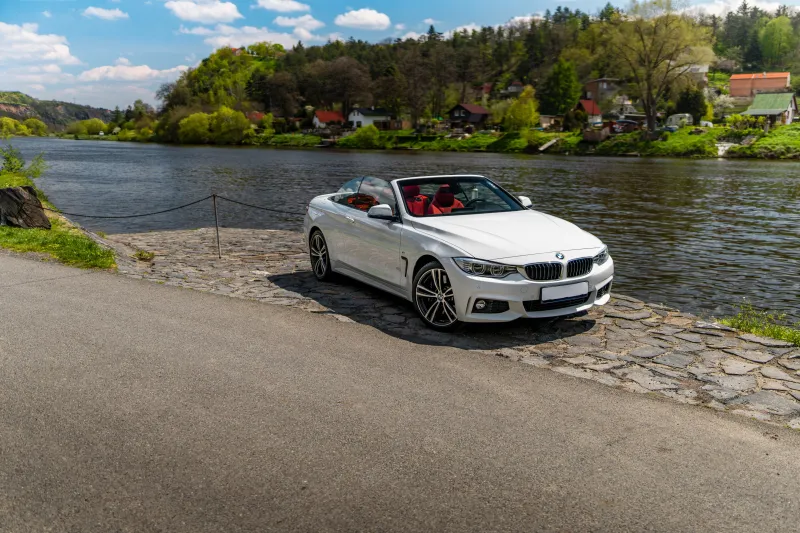 BMW 430ix drive, zdroj AURES Holdings